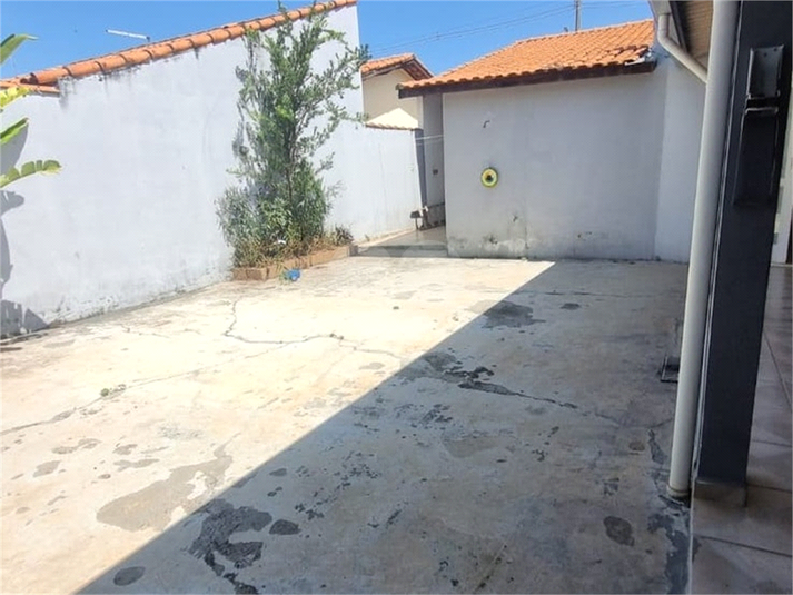 Foto REO1182736