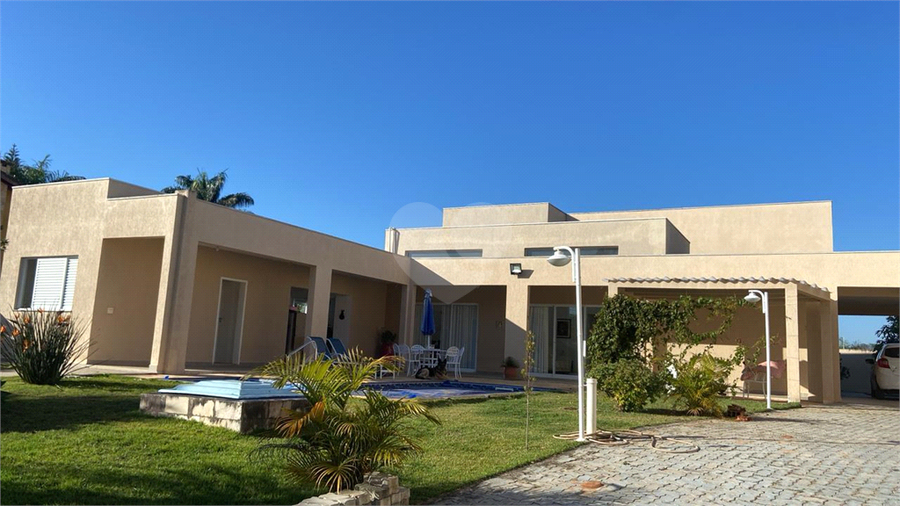 Foto REO1182761