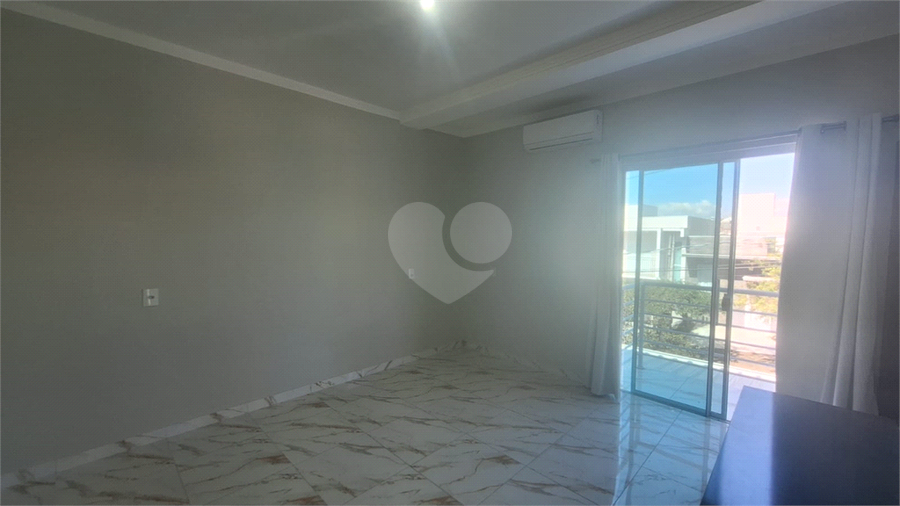 Foto REO1182762