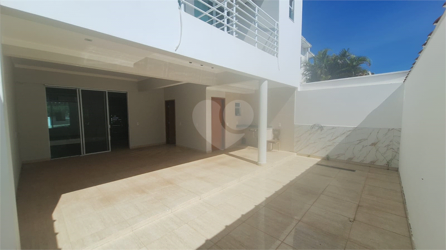 Foto REO1182762