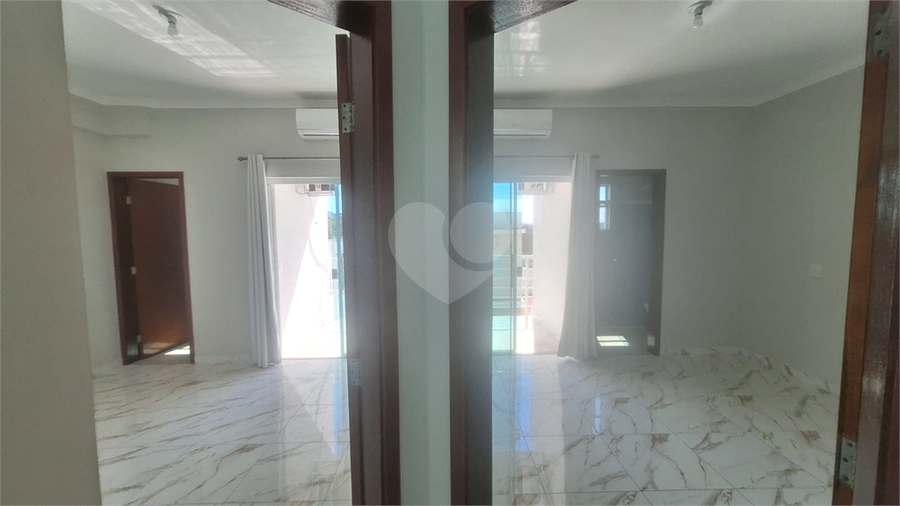 Foto REO1182762