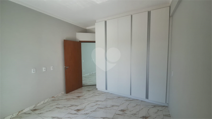 Foto REO1182762