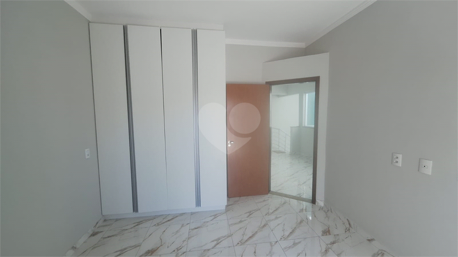 Foto REO1182762