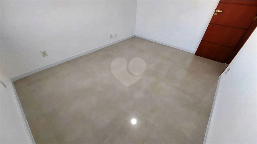 Foto REO1182831