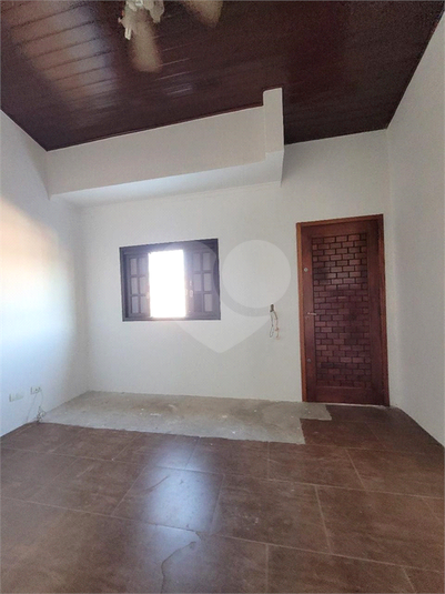 Foto REO1182835