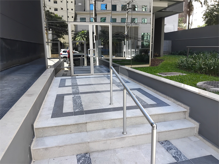 Foto REO1182840