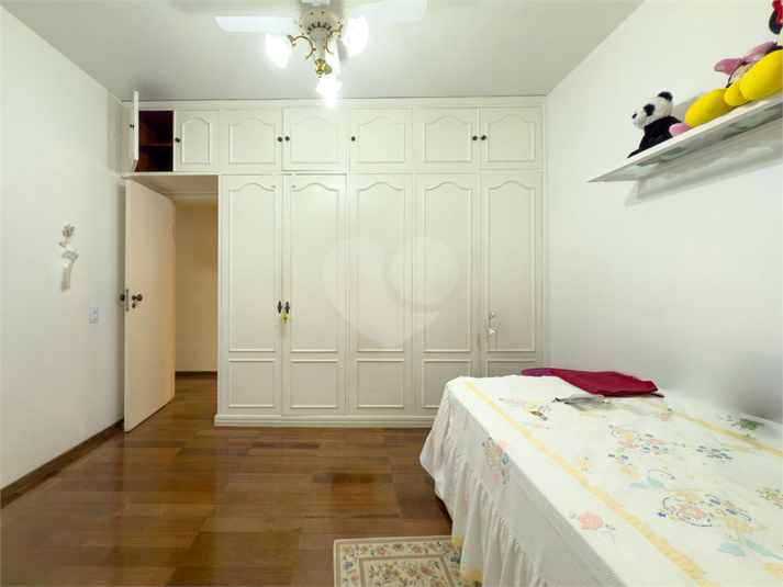 Foto REO1182855