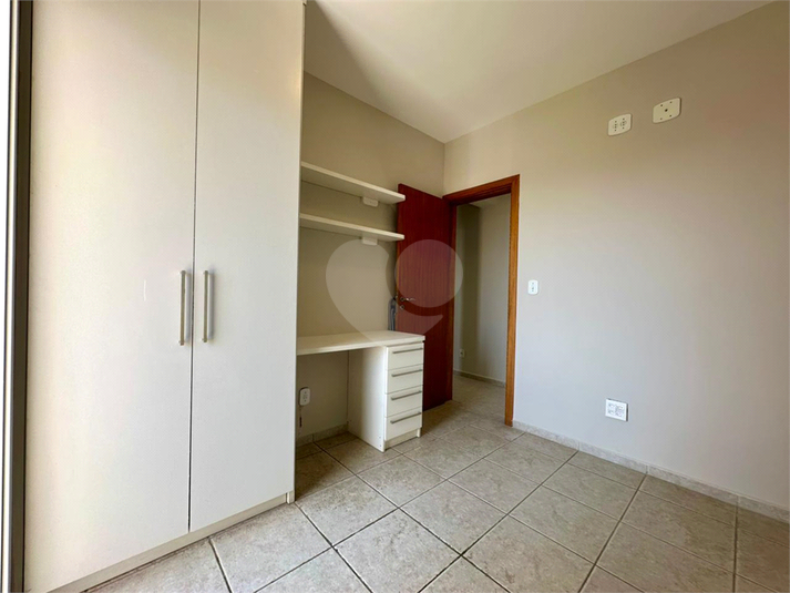 Foto REO1182927