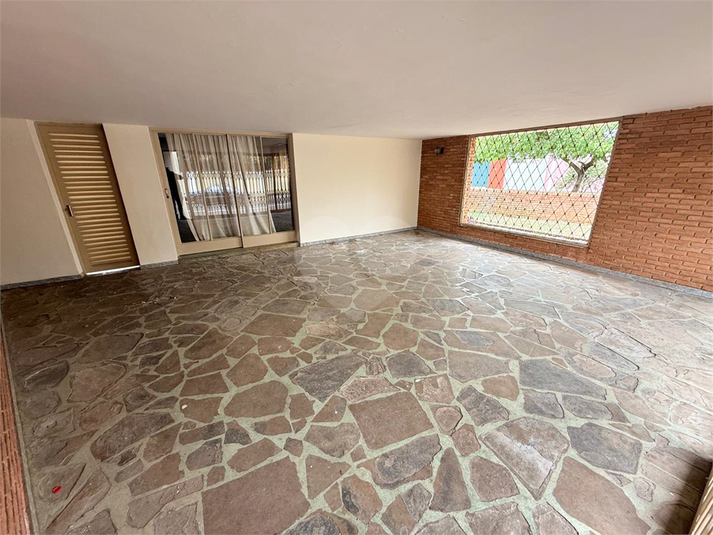 Foto REO1182941