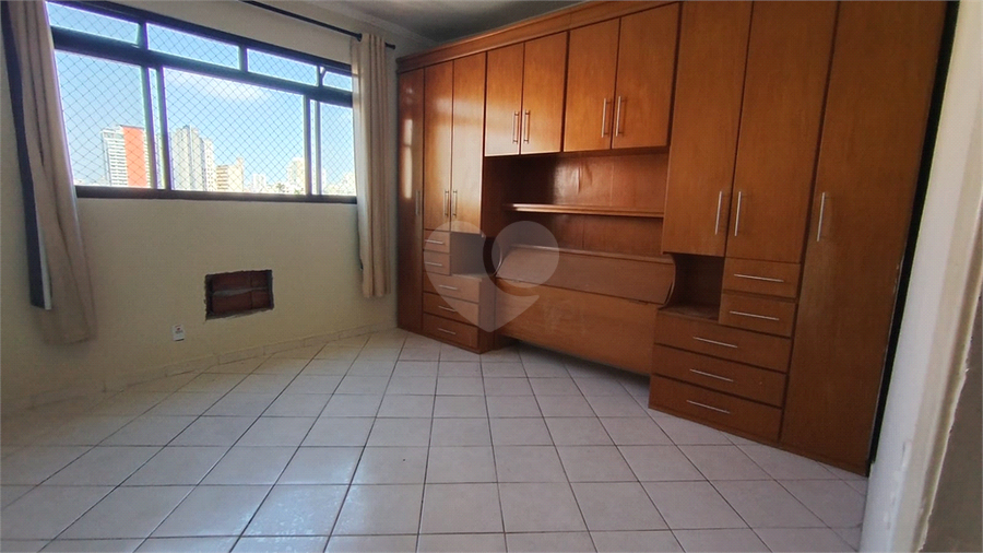 Foto REO1182963
