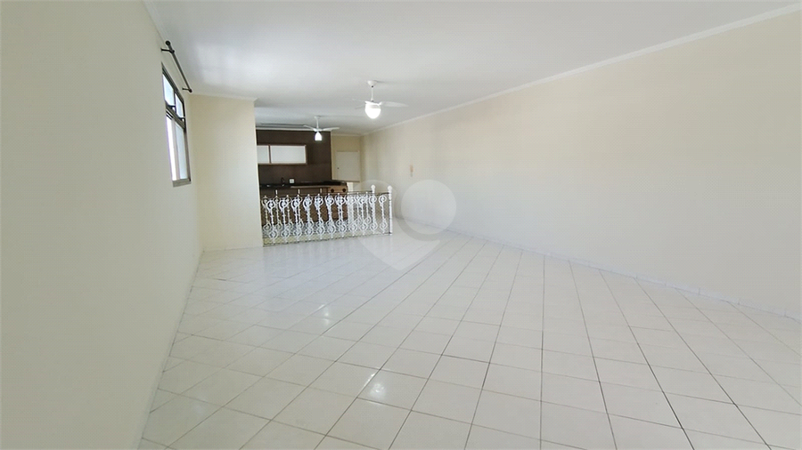 Foto REO1182963