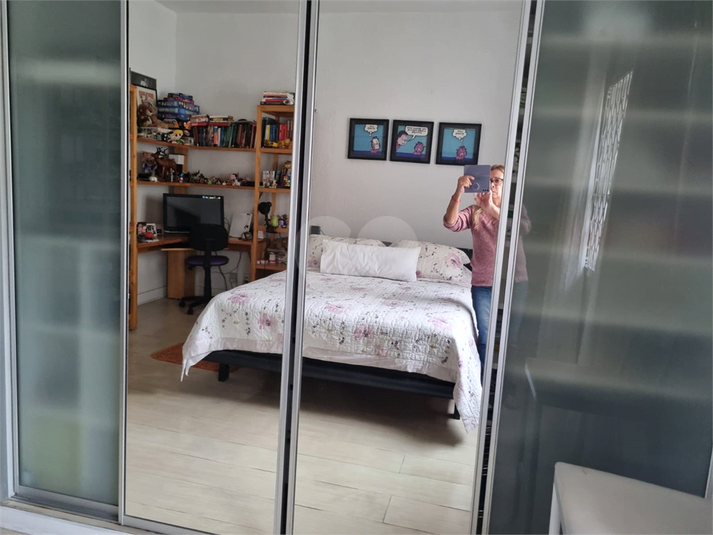 Foto REO1182990