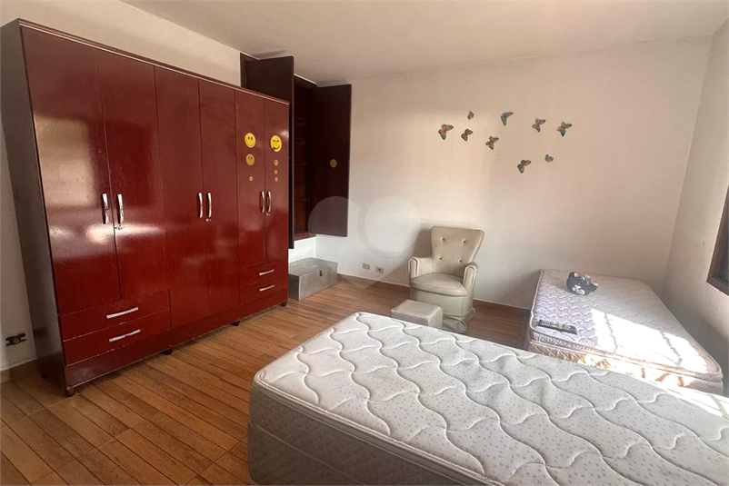 Foto REO1183005