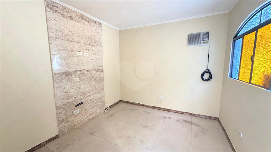 Foto REO1183021