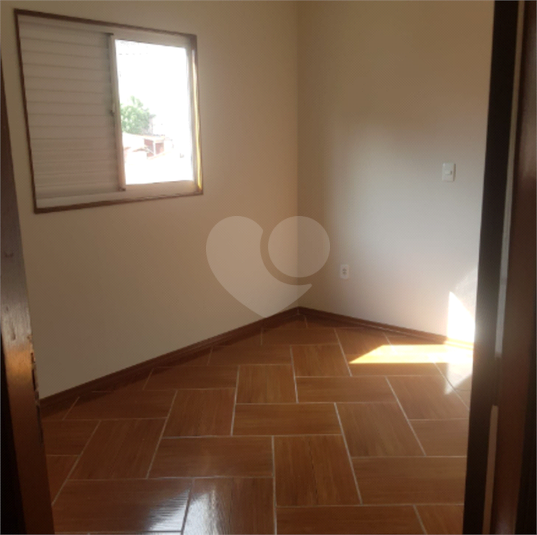 Foto REO1183048