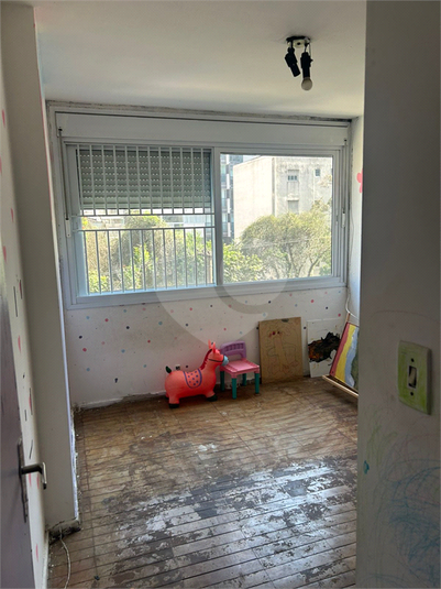 Foto REO1183056