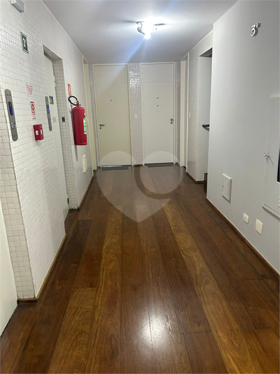 Foto REO1183056