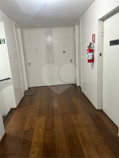 Foto REO1183056