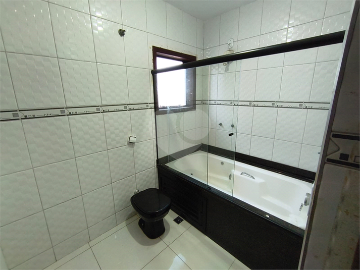 Foto REO1183077