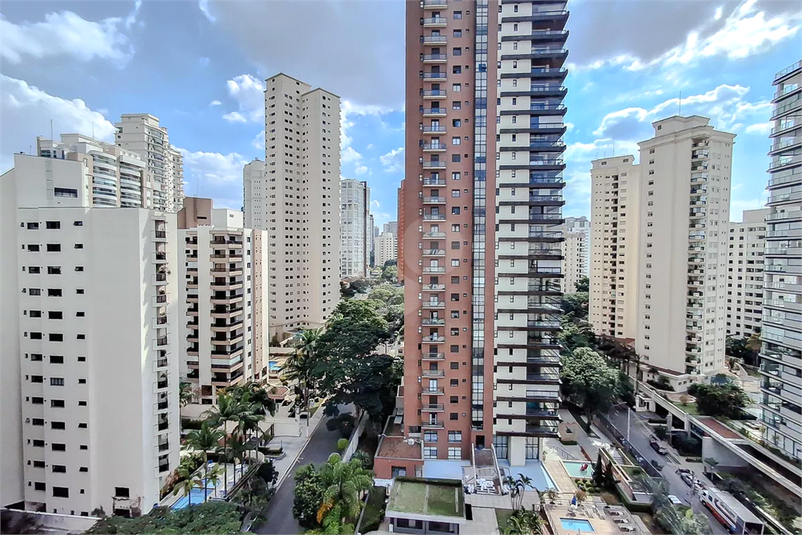 Foto REO1183136