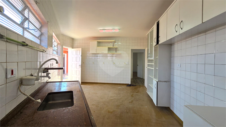 Foto REO1183155