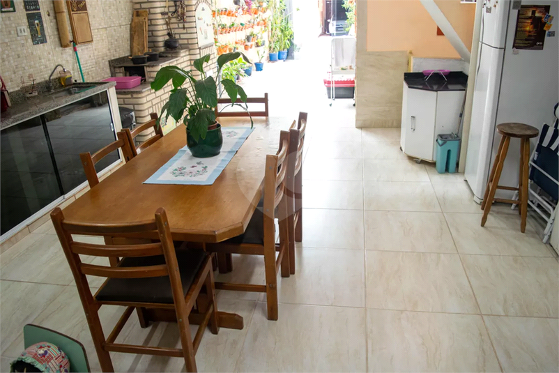 Foto REO1183156