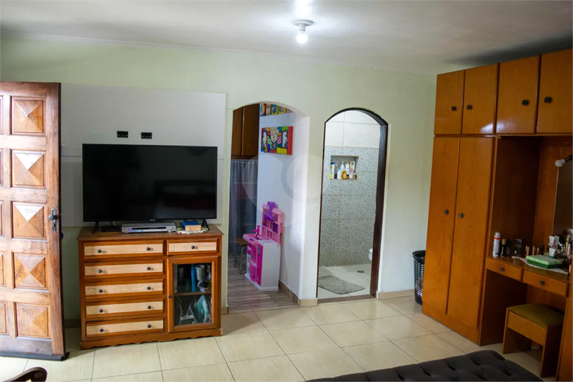 Foto REO1183156