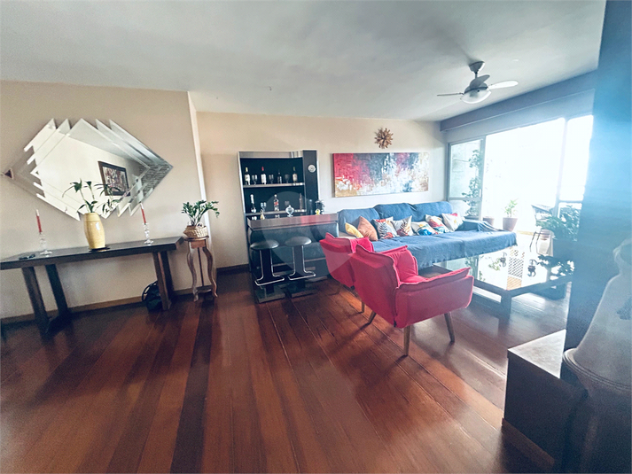 Foto REO1183194