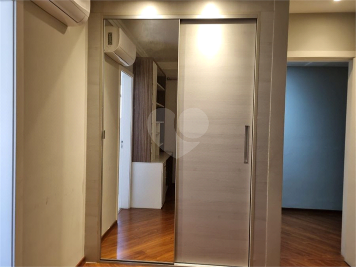 Foto REO1183294