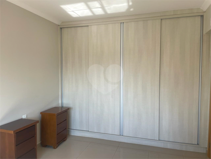 Foto REO1183346
