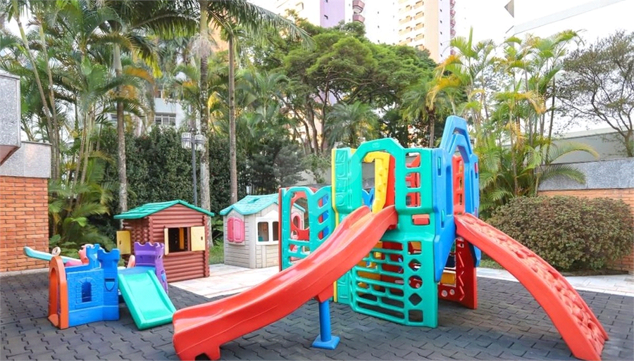 Foto REO1183419