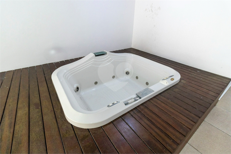 Foto REO1183500