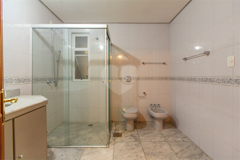 Foto REO1183523