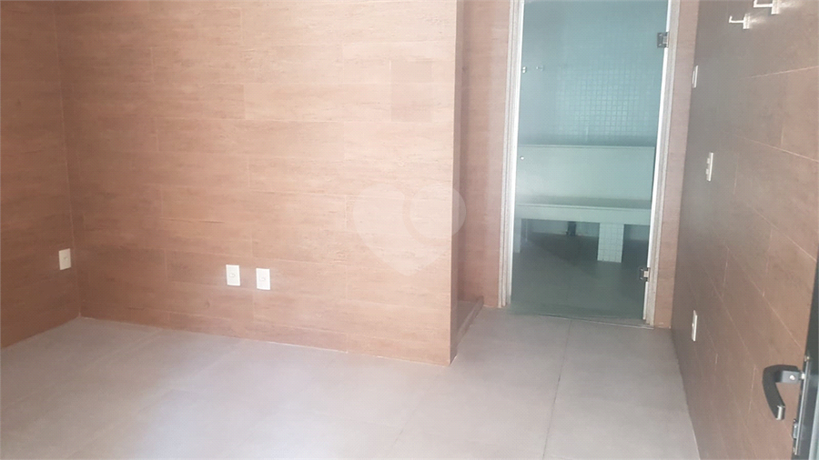Foto REO1183701