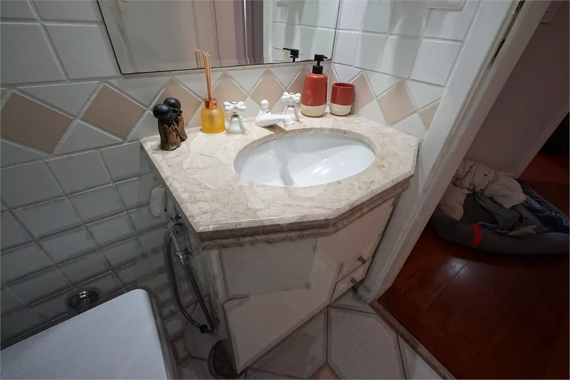 Foto REO1183748