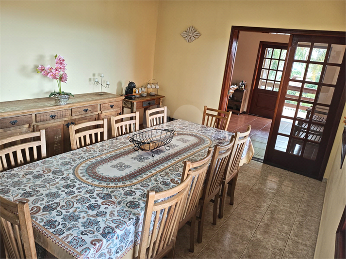 Foto REO1183842