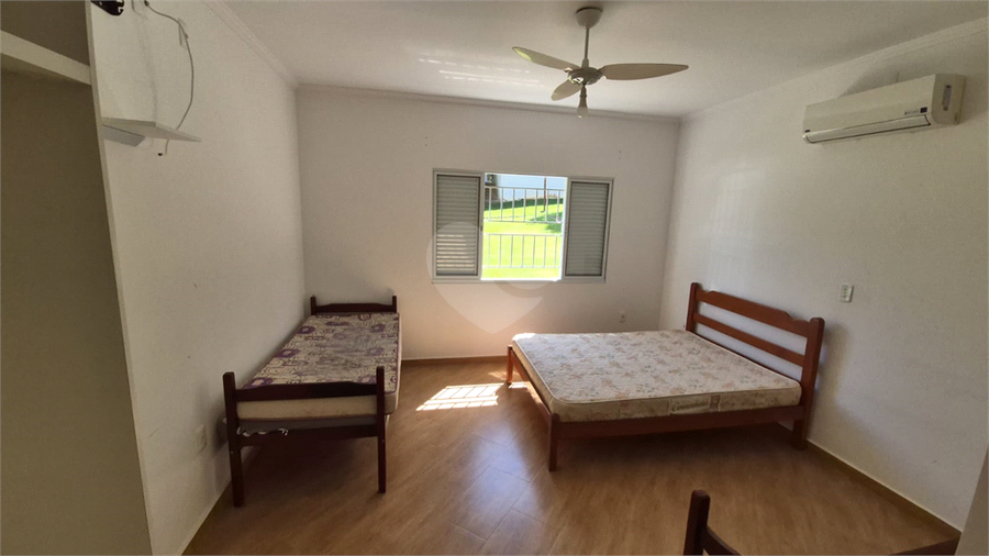 Foto REO1183942