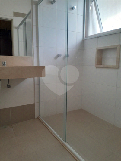 Foto REO1184014