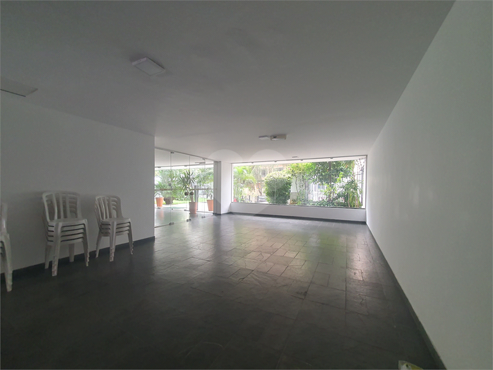 Foto REO1184047