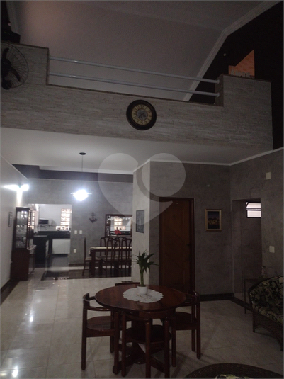 Foto REO1184161