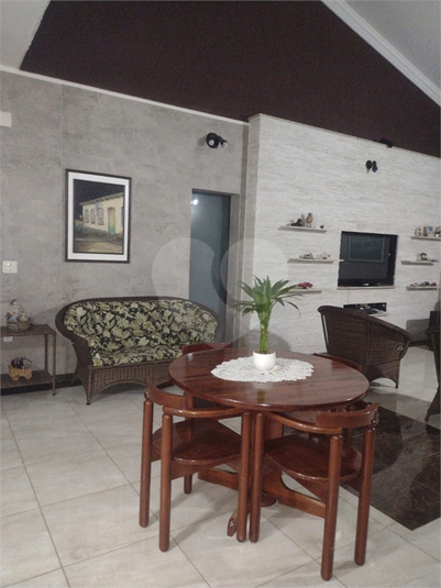 Foto REO1184161