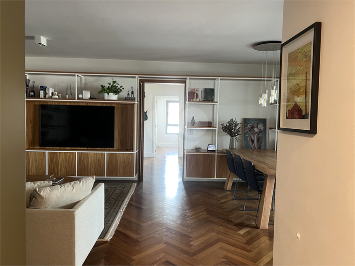 Foto REO118433