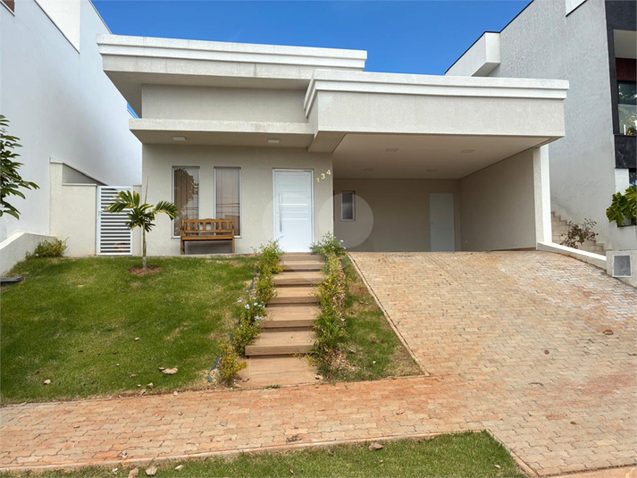 Foto REO1184420