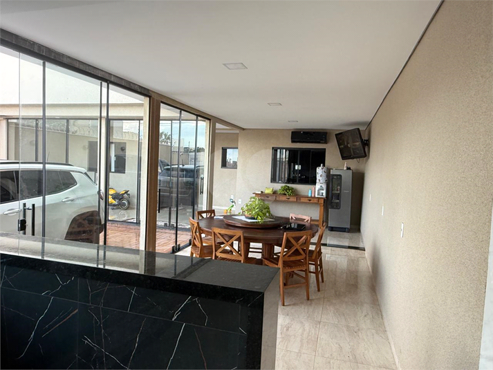 Foto REO1184424