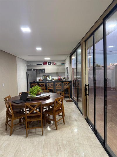 Foto REO1184424