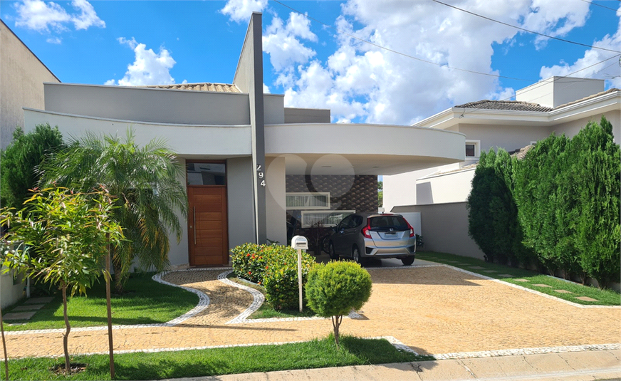 Foto REO1184440