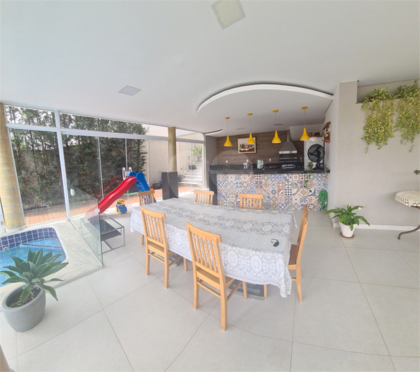 Foto REO1184440
