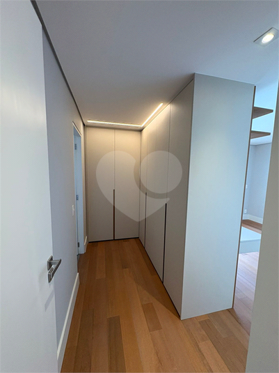 Foto REO118937