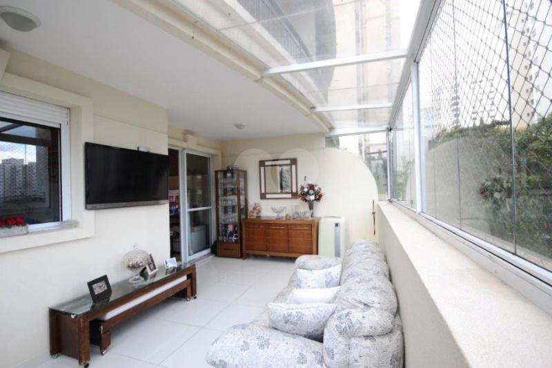 varanda envidraçada