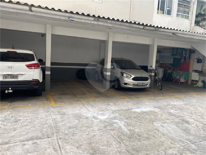 Foto REO12235
